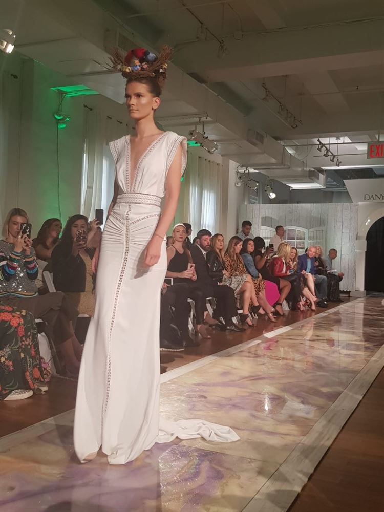 הכי לוהטת בניו יורק: תצוגת האופנה של דני מזרחי 17