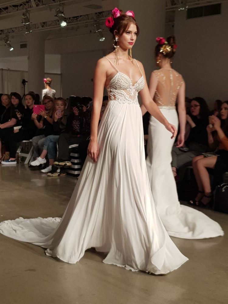 לא מפסיקה להפתיע: ג'ולי וינו בניו יורק 6