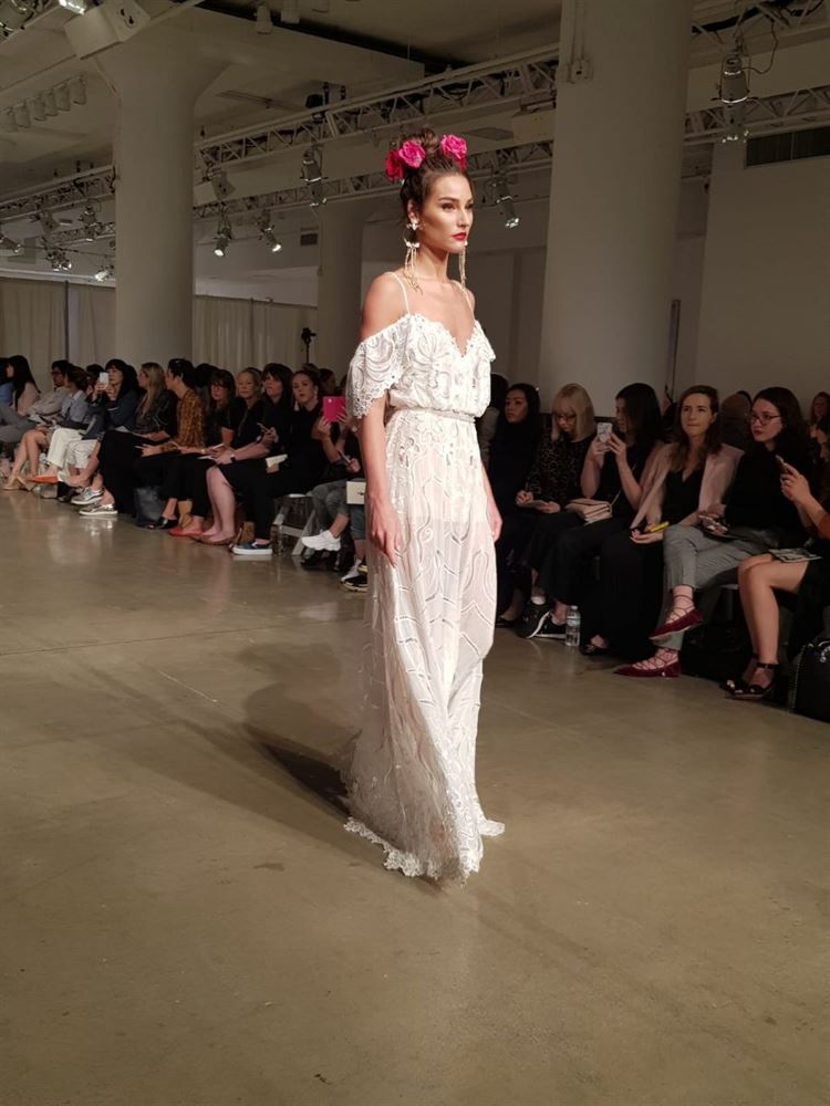 לא מפסיקה להפתיע: ג'ולי וינו בניו יורק 11