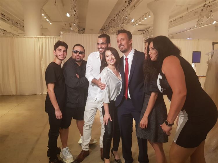 לא מפסיקה להפתיע: ג'ולי וינו בניו יורק 22