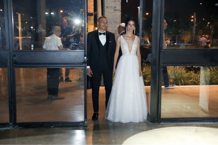 מה קרה כשהיא ארגנה לו מסיבת הפתעה והוא גילה? 12