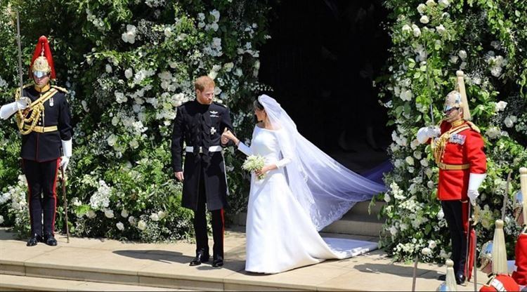 מהאגדות: שמלת הכלה של הנסיכה יוג'יני מיורק 2