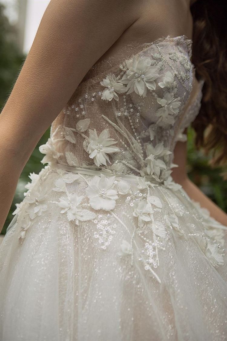 Pure Glam: חשיפת הקולקציה החדשה של אסתר בניו יורק 5