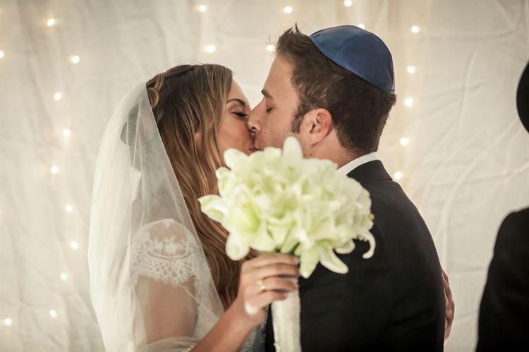 איך הופכים רווק תל אביבי מושבע לרומנטיקן חסר תקנה? 29