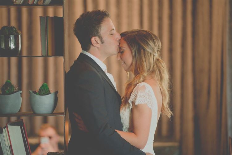 איך הופכים רווק תל אביבי מושבע לרומנטיקן חסר תקנה? 10