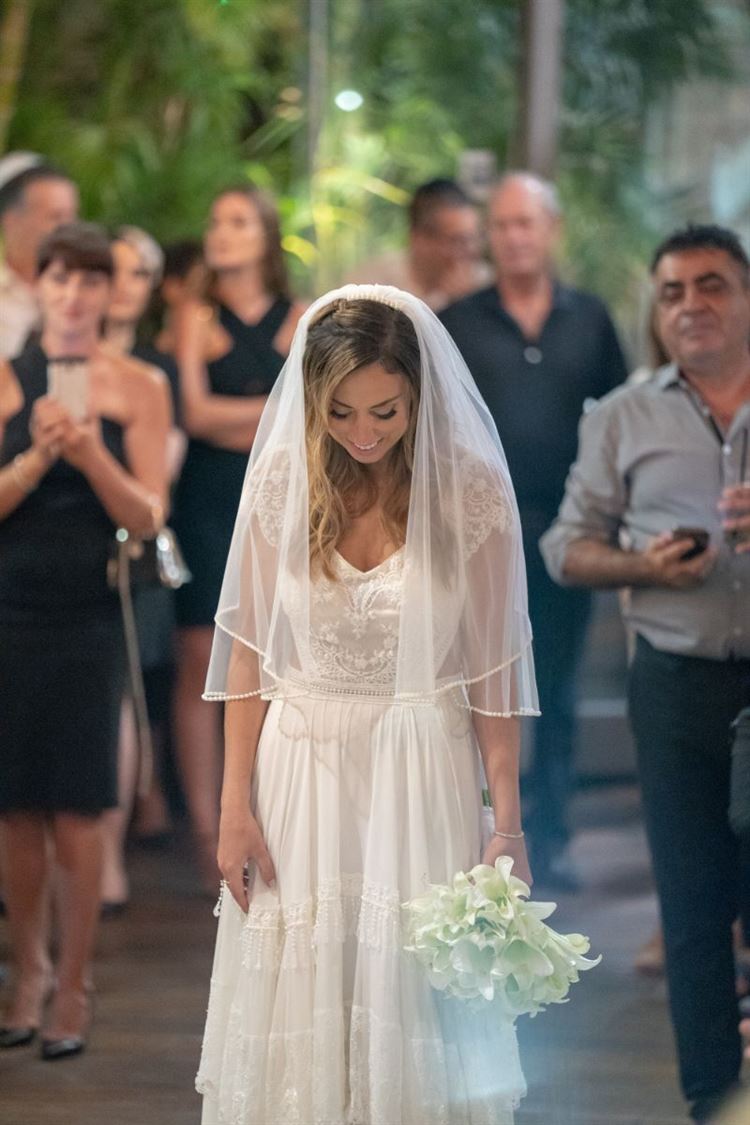 איך הופכים רווק תל אביבי מושבע לרומנטיקן חסר תקנה? 24