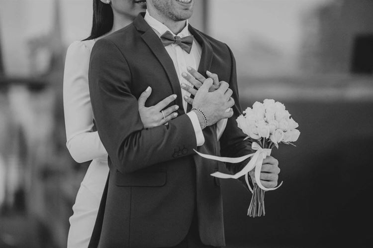 הדייט שהביך אותה: מה גרם לה להסמיק בדייט הראשון? 14