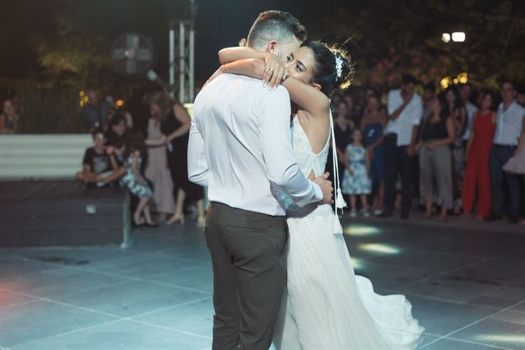 לא יאומן כי יסופר: הצעת הנישואין ששברה את כל הכללים 22