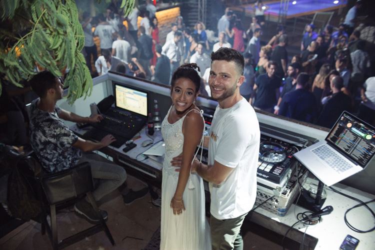 לא יאומן כי יסופר: הצעת הנישואין ששברה את כל הכללים 23