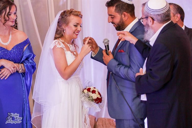 הכלה שלא נכנעה לתכתיבים והחתן שלא יכל לסרב 17