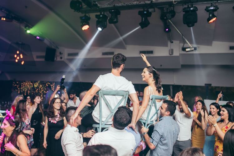 טיימינג לאהבה: סיפור אהבה שחיכה לזמן הנכון 32