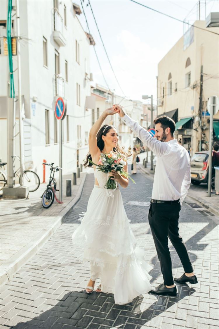 טיימינג לאהבה: סיפור אהבה שחיכה לזמן הנכון 13