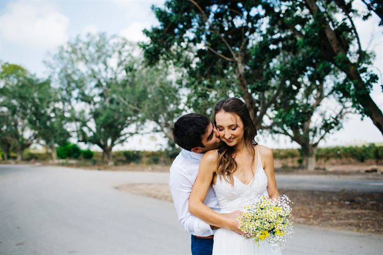 מים צוננים באמצע המדבר: הסיפור שישאיר אתכם צמאים לעוד 12
