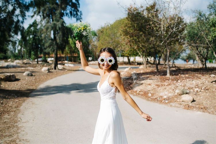 מים צוננים באמצע המדבר: הסיפור שישאיר אתכם צמאים לעוד 13