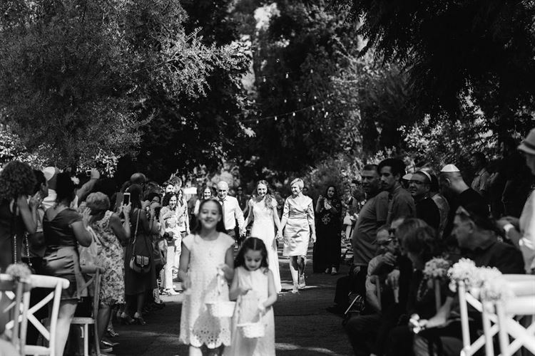 מים צוננים באמצע המדבר: הסיפור שישאיר אתכם צמאים לעוד 19