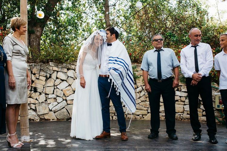 מים צוננים באמצע המדבר: הסיפור שישאיר אתכם צמאים לעוד 21