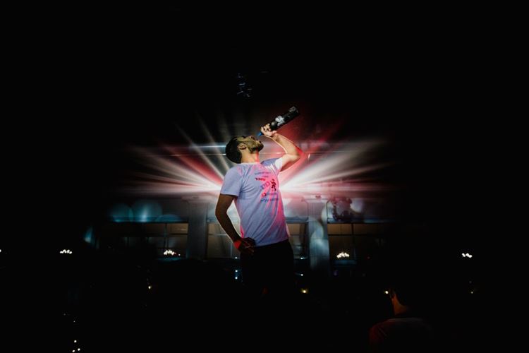 החתן ששבר את שיאי הקלישאות עוד לפני הדייט הראשון 25