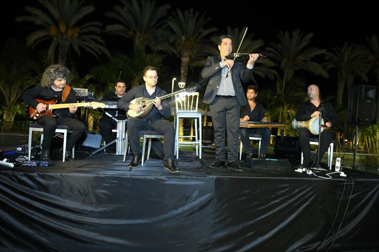 כשהפרפר נופל ברשת: איך גורמים לרודף שמלות להתאהב? 14