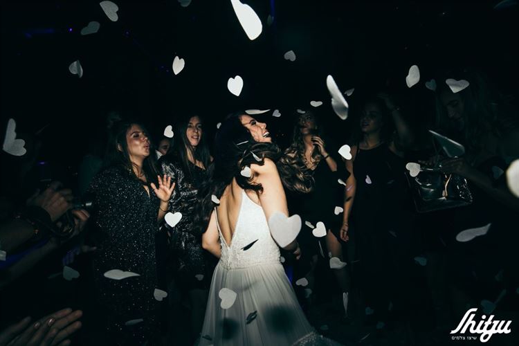 במעמד החופה: הזוג הבא עשה את המחווה הכי מרגשת שתראו 27