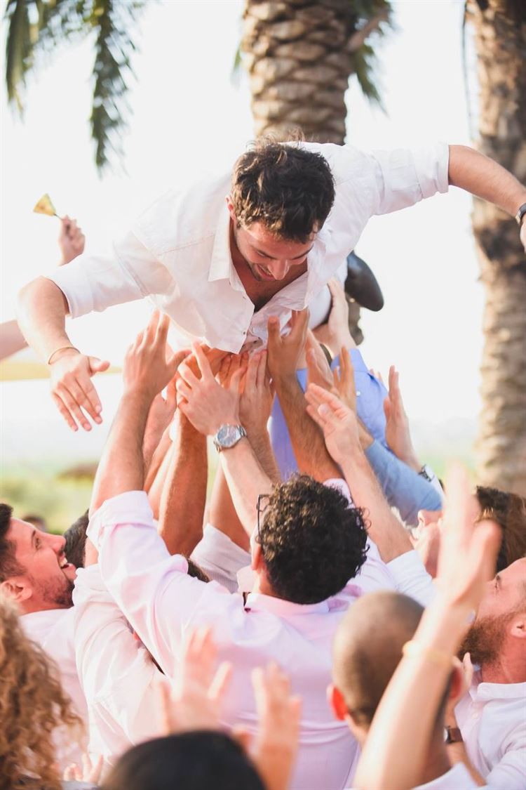 עד קצה הזריחה: סיפור אהבה חוצה יבשות 16