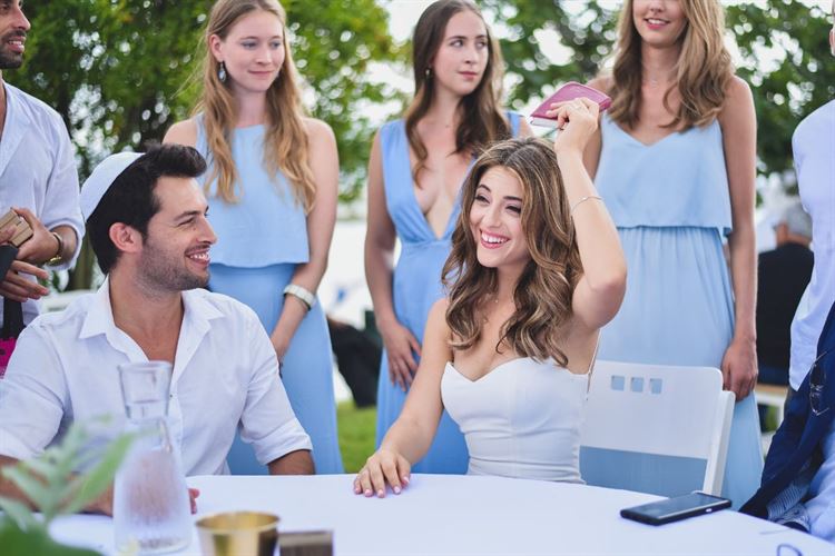 עד קצה הזריחה: סיפור אהבה חוצה יבשות 17