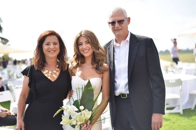 עד קצה הזריחה: סיפור אהבה חוצה יבשות 33