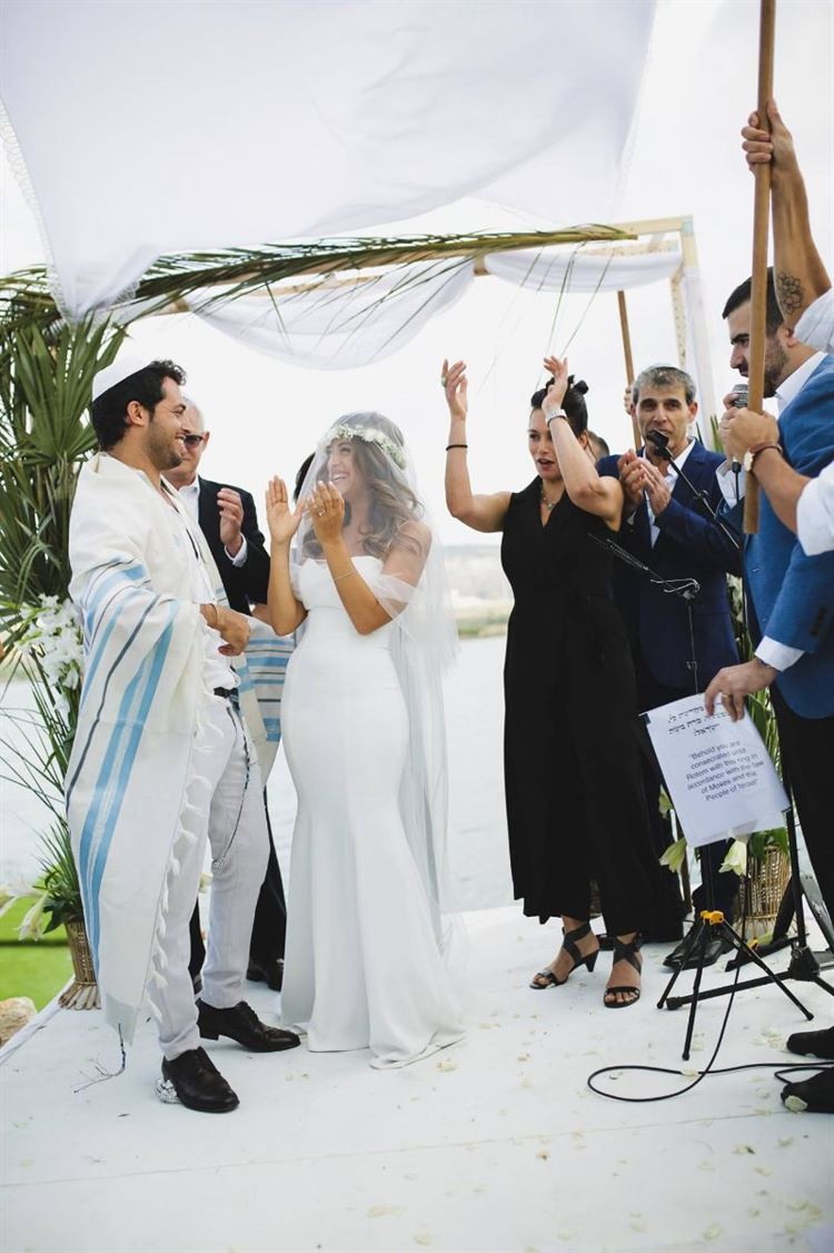 עד קצה הזריחה: סיפור אהבה חוצה יבשות 21