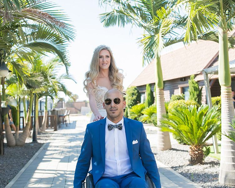 אופס: בקבוק השמפניה שהרס את ההצעה 4