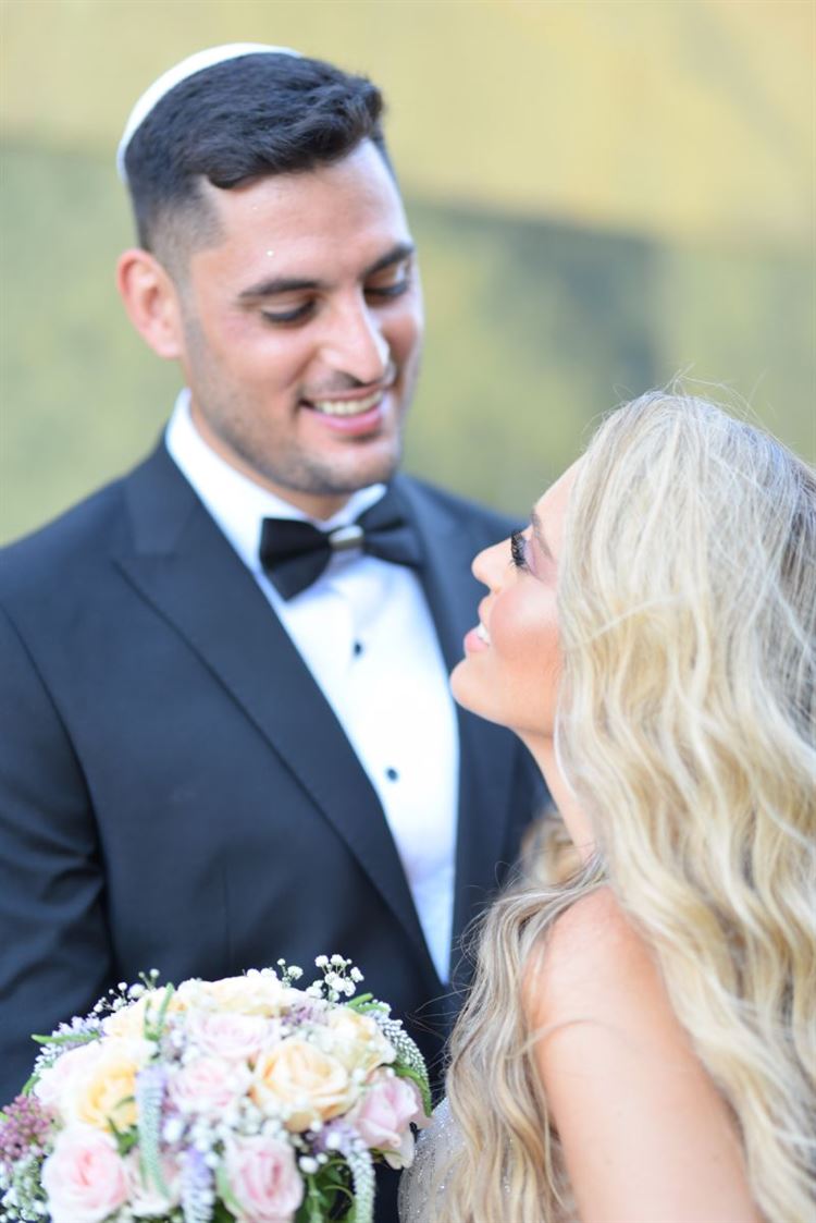 החתן שניבא את העתיד כבר בגיל התיכון 16