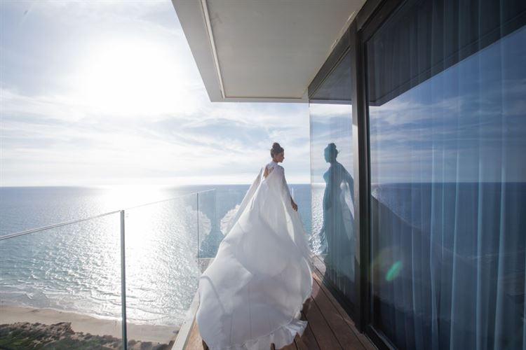 עוצרת נשימה: תבל פרג'ון ביום חתונתה (צילום: פיפל פוטוגרפי)