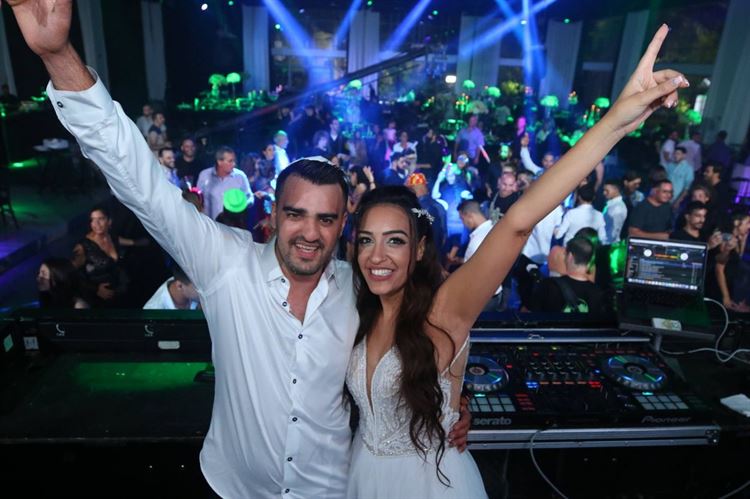 שמחות קורות בצרורות: סיפור ההיכרות ששווה לספר לנכדים 17