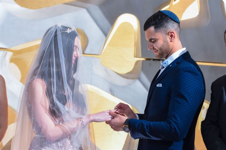 יפה ברוז גולד: בואו להכיר את הכלה שהיא הכל חוץ מבנאלית 11