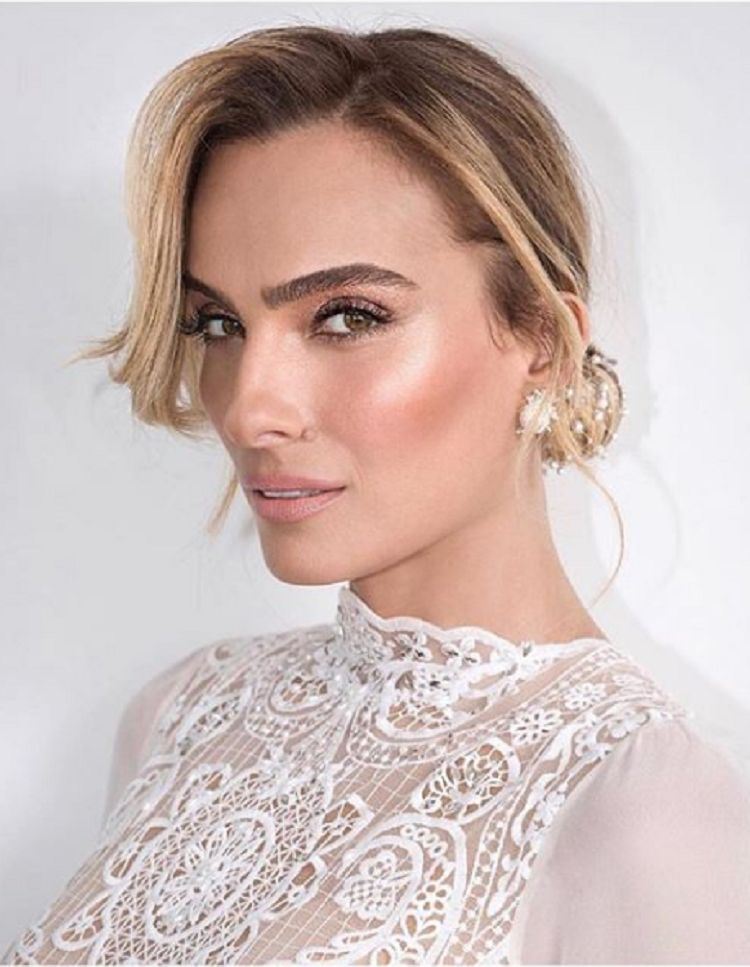 לא להתפזר: התסרוקות הטרנדיות לכלות של 2019 4