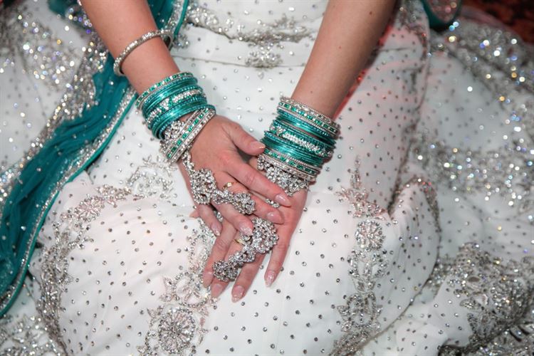 הכירו את ה"אימא" של עולם החינות 7