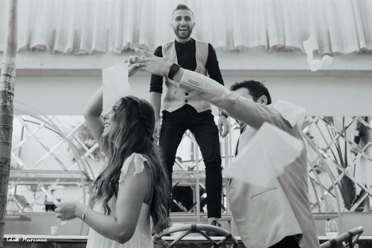 סיכוי לאהבה: כשהחברים הכי טובים הופכים לחתן וכלה 19