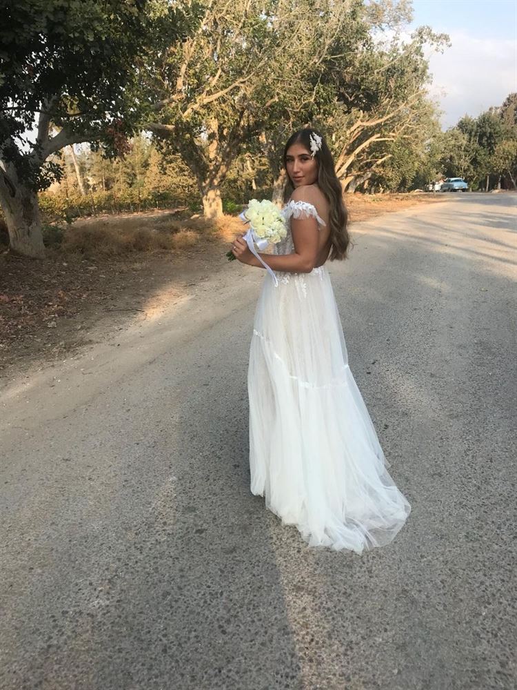 הכלה שהלכה לתקן טלפון שבור ויצאה עם לב שלם 5