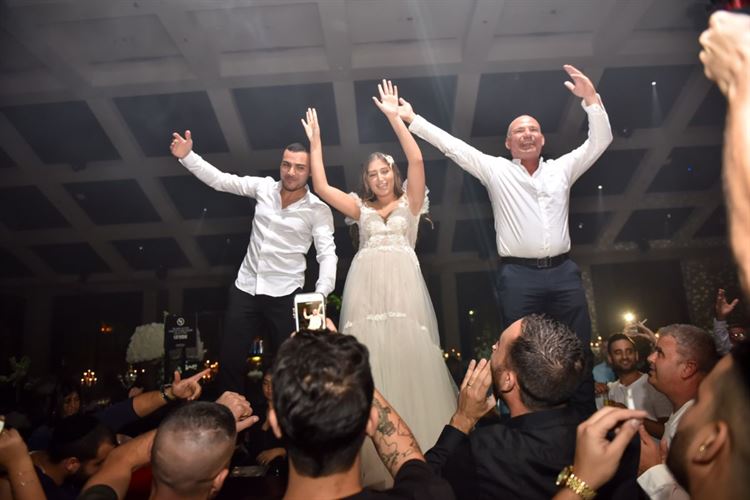 הכלה שהלכה לתקן טלפון שבור ויצאה עם לב שלם 20