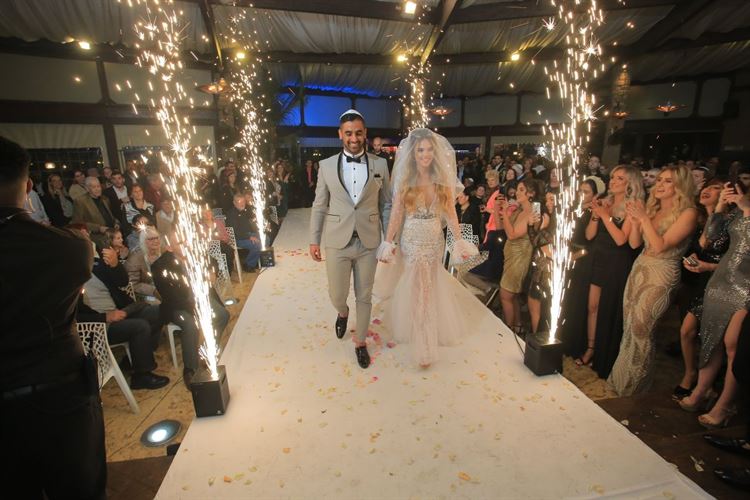 בני הזוג שיצאו לירח דבש עוד בתחילת היכרותם 17