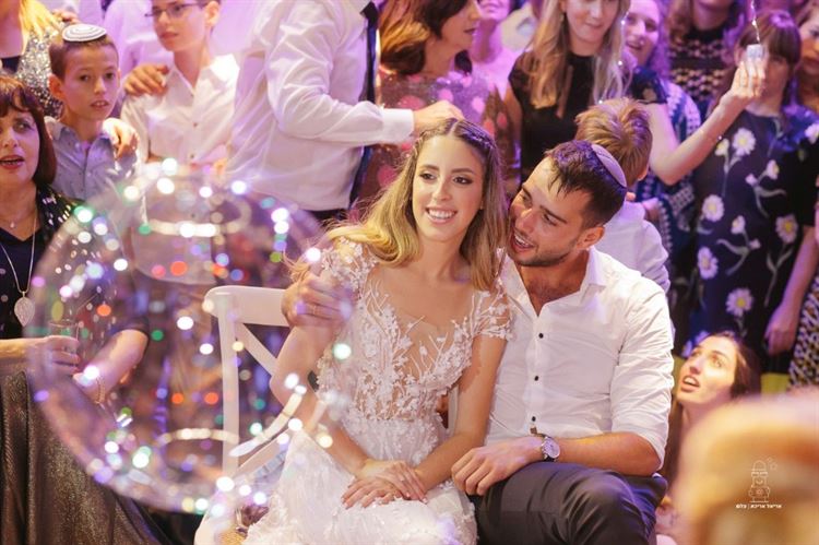 אל היער: צילומי זוגיות שמגלמים קסם ומסתורין 12