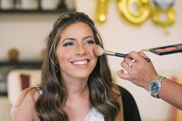 הכלה שהושלכה לבריכה: חתונת סוף סמסטר רטובה 4