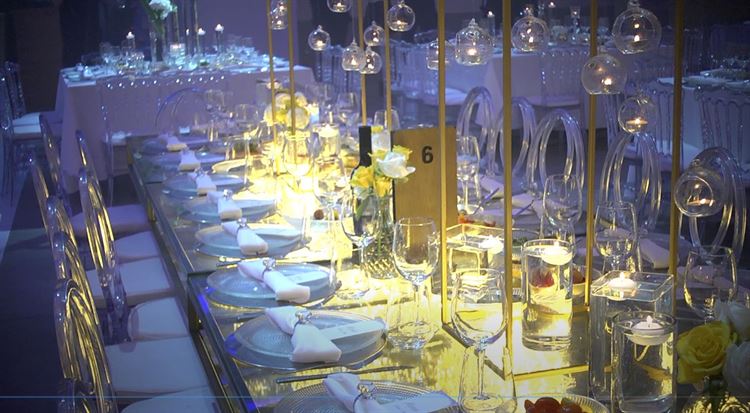 סילבסטר בנסיה: הצצה אל החתונה הנוצצת של השנה 2