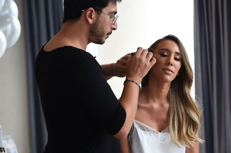 Business Or Pleasure: הקשר העסקי שהפך לסיפור אהבה 6