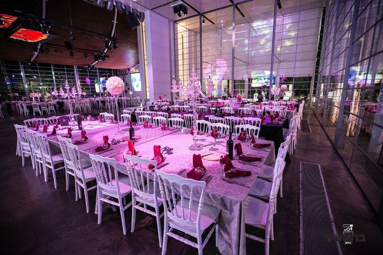 ידידים פלוס: החברים הטובים שנתנו צ'אנס לאהבה 15