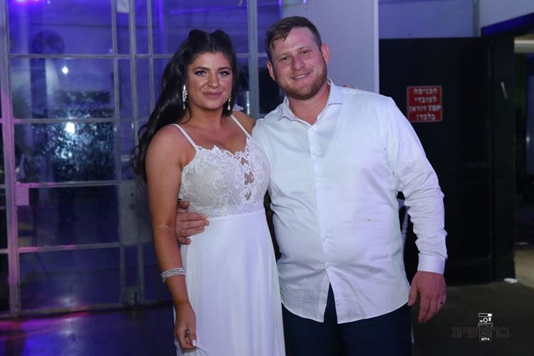 ידידים פלוס: החברים הטובים שנתנו צ'אנס לאהבה 18