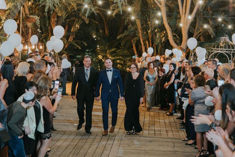 רגע חייהם: התאומים שהציעו נישואים ביחד 12