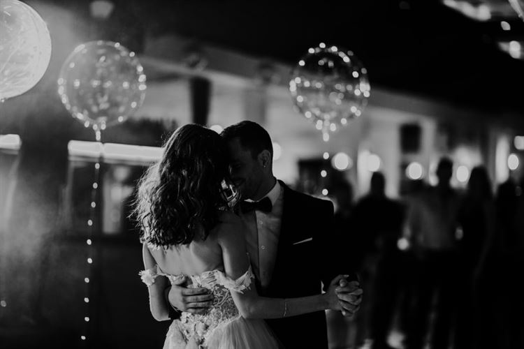 רגע חייהם: התאומים שהציעו נישואים ביחד 16