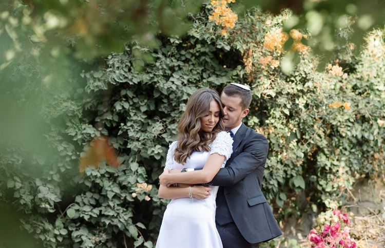 איך נראית חתונה של דוגמנית שחיה ונושמת אופנה? 12