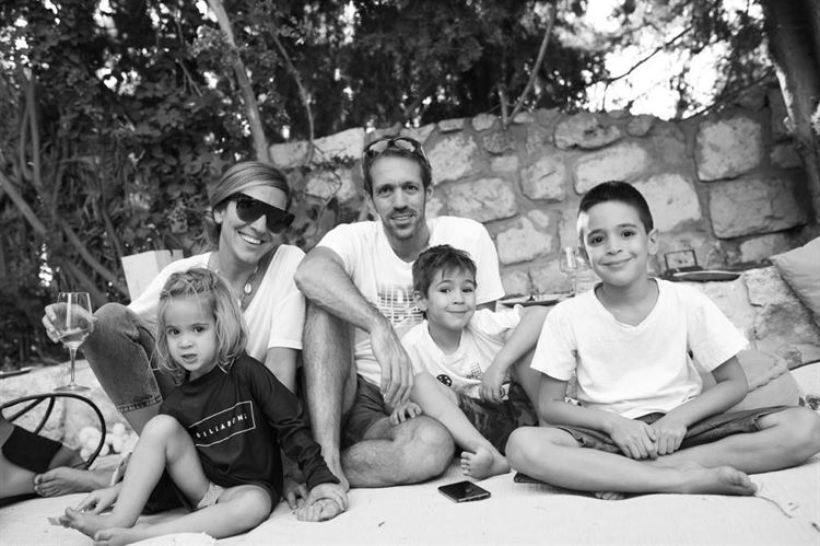 מעצבים את דור העתיד: אמהות ואבות באופנת הכלות 3