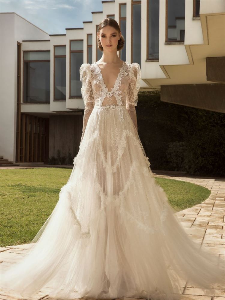 כנוצה ברוח: חשיפת הקולקציה החדשה של רונלינה 2