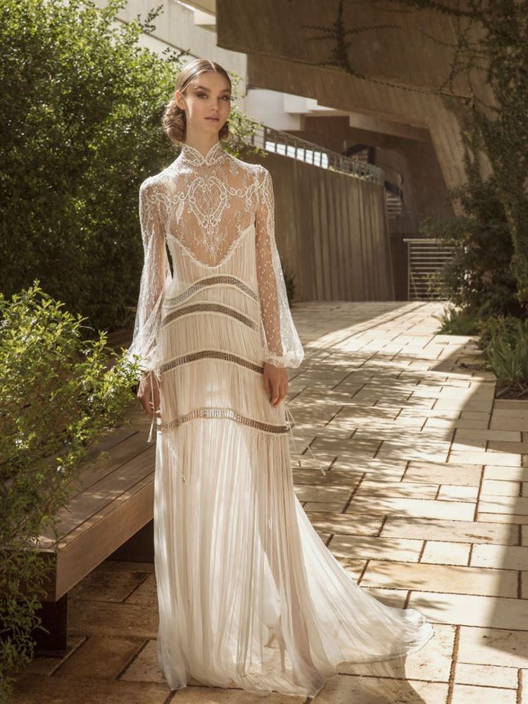 כנוצה ברוח: חשיפת הקולקציה החדשה של רונלינה 3